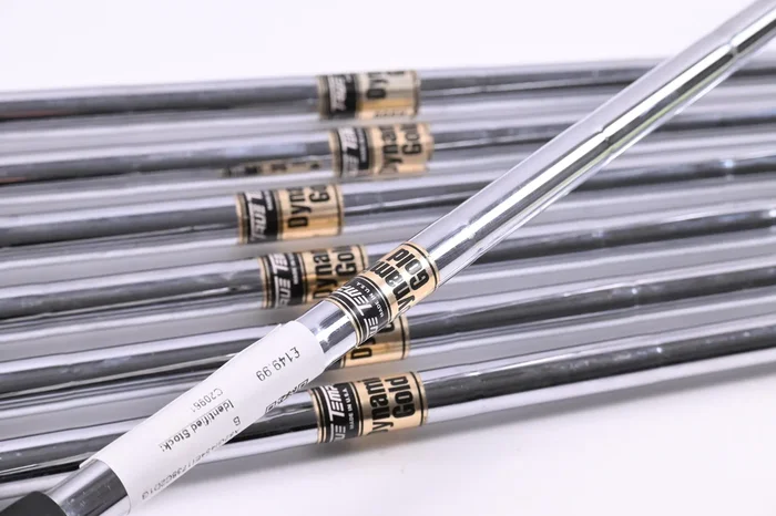 Dynamic Gold R300 Iron Shafts / Regular Flex / Set of 7 / .355 Tip