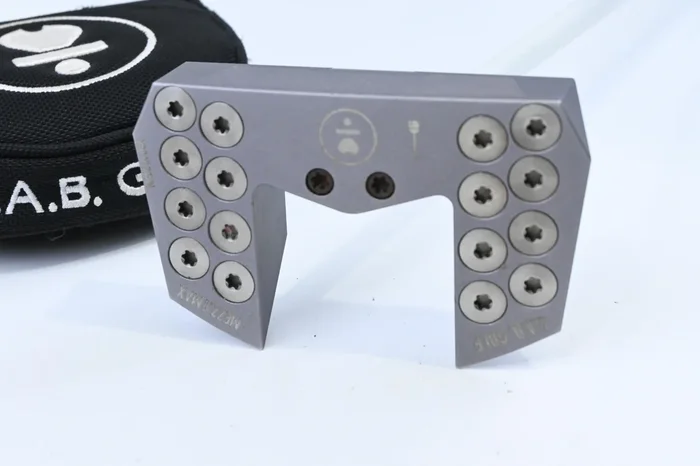 L.A.B Golf Mezz.1 Max Broomstick Putter / 44 Inch