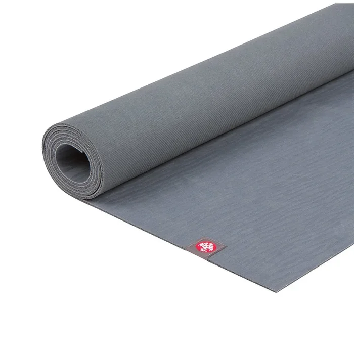 New Manduka Go Play Yoga Mat Bag 40 inch Strap, 12 5/8″ x 7 14″ Pocket Black