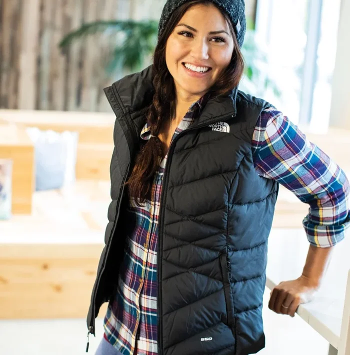 New North Face Women’s Alpz Down Vest Black X-Large