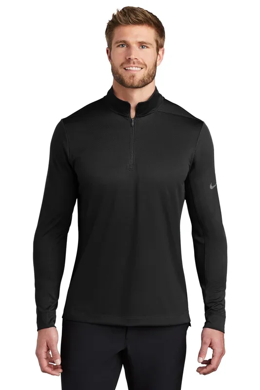 Nike Men’s Dry 1/2 Zip Cover Up. NKBV6044