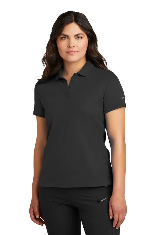 Nike Women’s Victory Solid Polo. NKDX6685