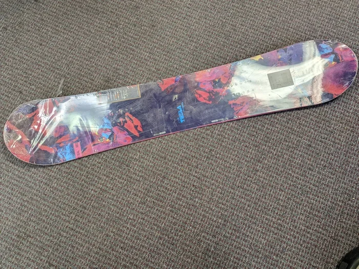 Rossignol Tesla Ampte Snowboard *Deck Only*No Bindings* Size 139 Cm Purple New
