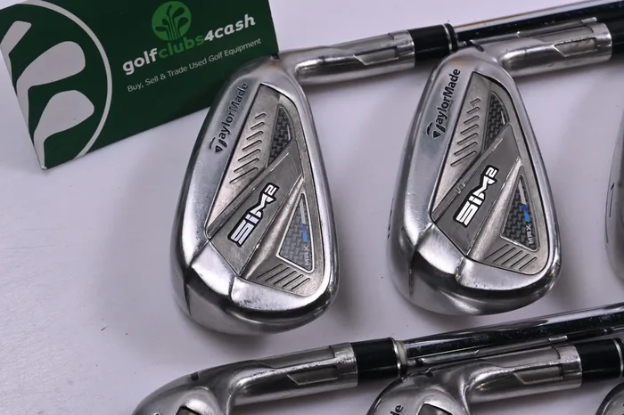 Taylormade SIM2 Max Irons / 5-PW / Regular Flex Dynamic Gold 95 R300 Shafts