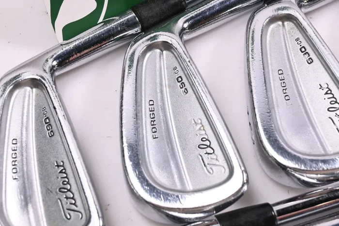 Titleist 690.CB Irons / 3-PW / Stiff Flex Dynamic Gold S300 Shafts