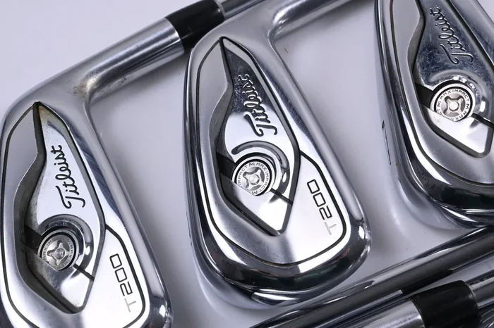 Titleist T200 2019 Irons / 5-PW+GW / Regular Flex AMT Black R300 Shafts