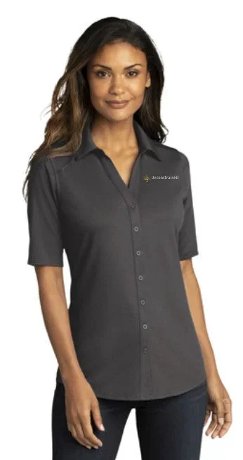 UnconstrainED Women’s City Stretch Top