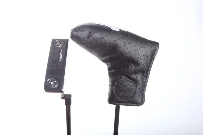 Used Mizuno OMOI 02 Black ION Putter – Right-Handed – 35 in – Blade